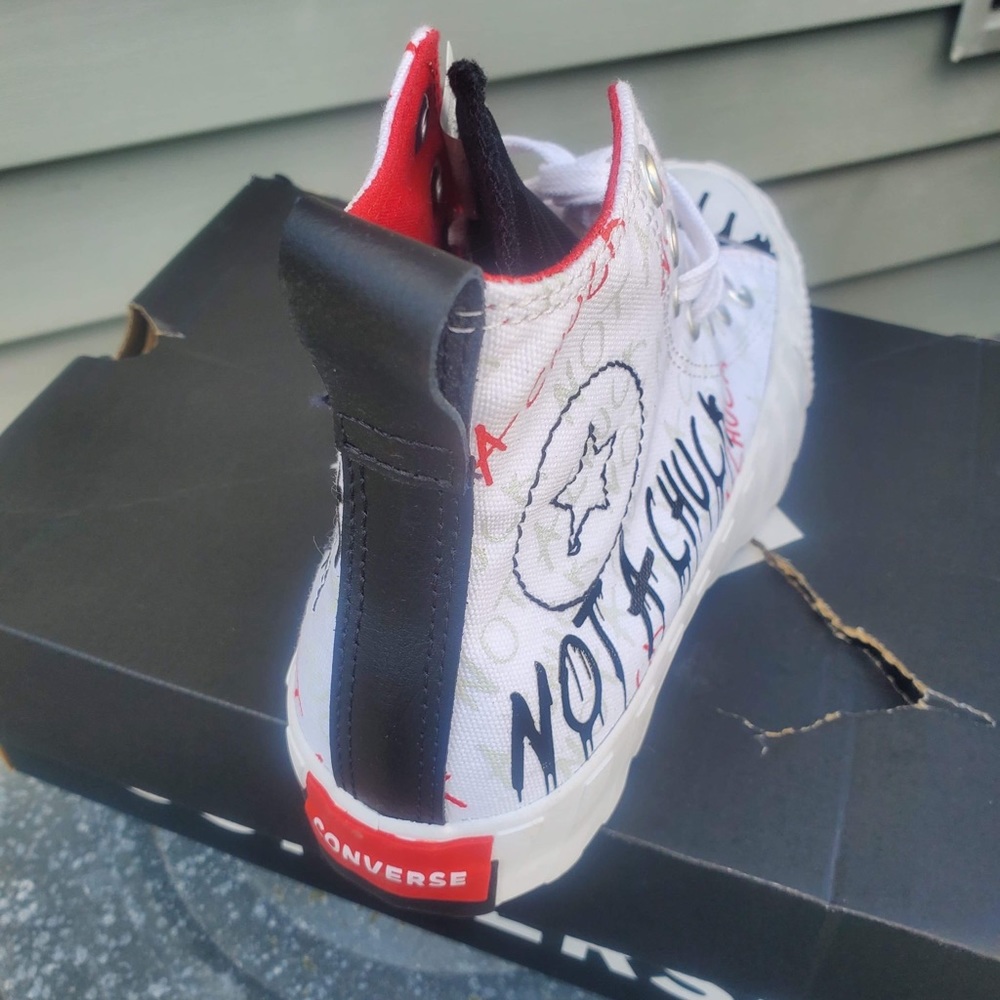 Converse chucks